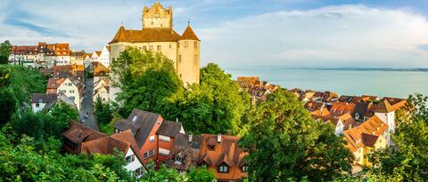 Blick auf die Burg Meersburg am Bodensee.